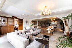 Leonie Towers (D9), Apartment #593078361